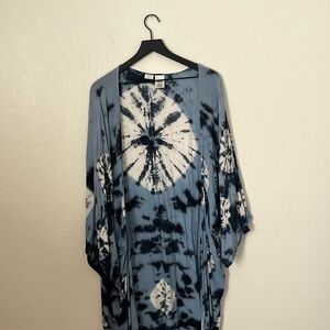 Patrons of Peace women’s size medium long kimono/swim coverup